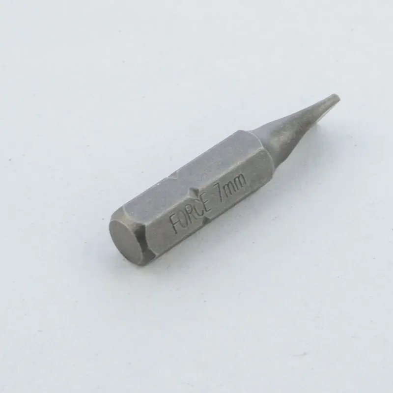 ดอกไขควง FORCE 1/4" หัวแบน (Slotted) ขนาด 1.2x7 มม. รุ่น 1233007