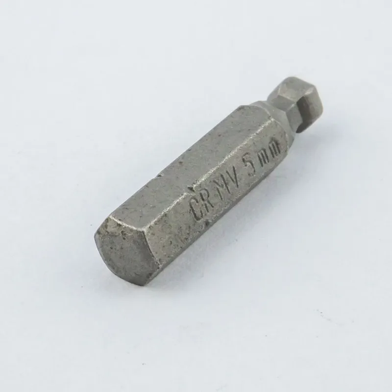 ดอกไขควง FORCE 1/4" หัวหกเหลี่ยมแบบหัวบอล เบอร์ 5 รุ่น 1253005