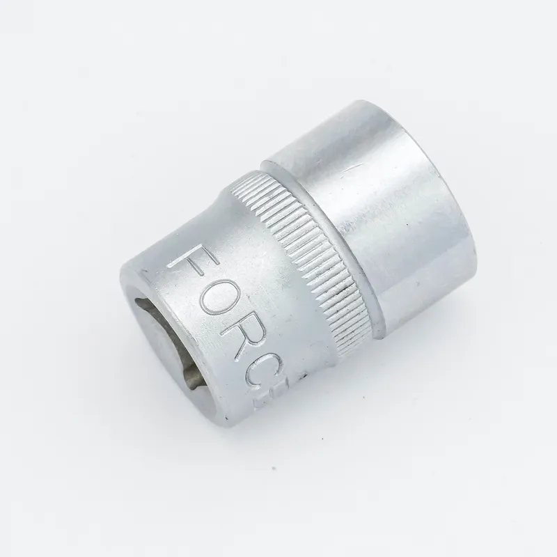 FORCE 53618 ลูกบ็อกซ์สั้น 3/8” หัวจีบE18