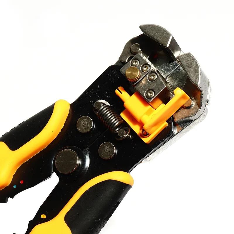 INGCO คีมปอกสายไฟ รุ่น HWSP102418 - Image 4