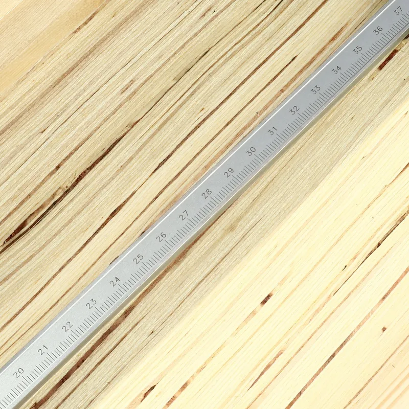 INSIZE เวอร์เนียร์วัดความลึกแบบอ่านสเกล ช่วงวัด 0-500 มม. ความละเอียด 0.05 มม. รุ่น 1240-500 - Image 3