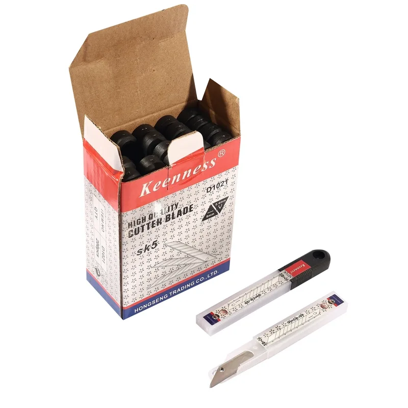KEENNESS D1021 ใบมีดคัตเตอร์ 9 มม สีขาว (10 ใบ/PAC)