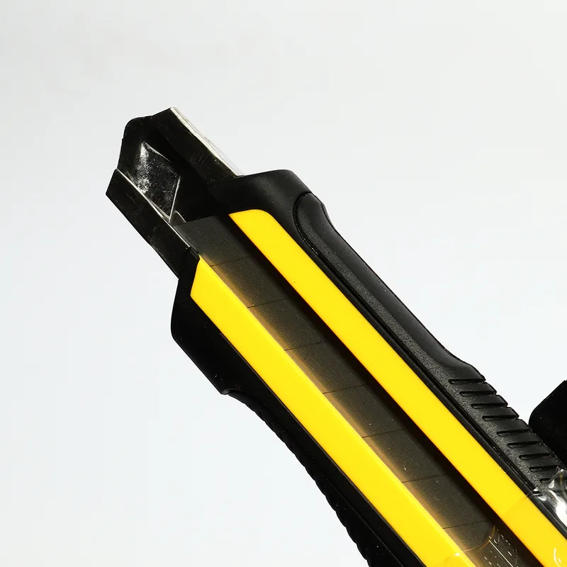 STANLEY STHT10418-8 มีดคัตเตอร์ DYNAGRIP 6" - Image 3