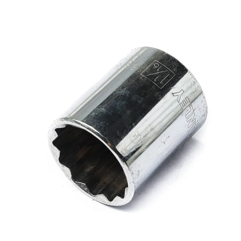 STANLEY 88-822 ลูกบ็อกสั้น12เหลี่ยม1/2" 1-1/16"